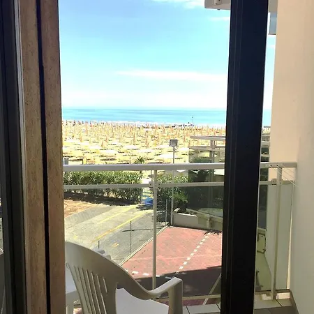 Nizza Frontemare 3*